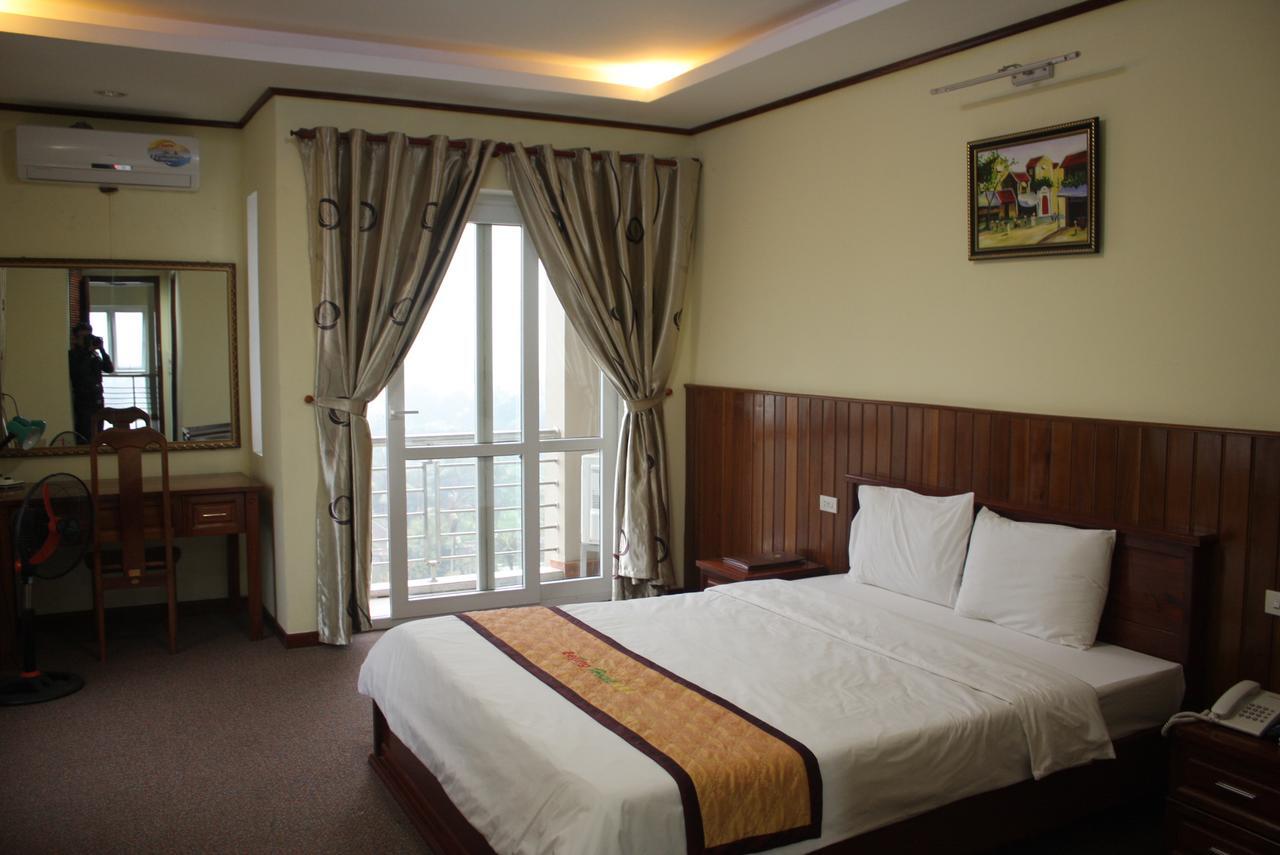 Beijing Hotel Vinh Esterno foto
