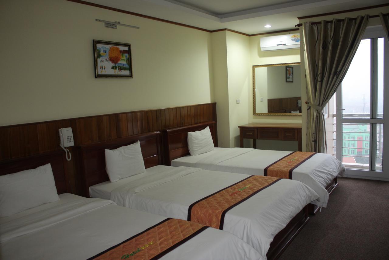 Beijing Hotel Vinh Esterno foto