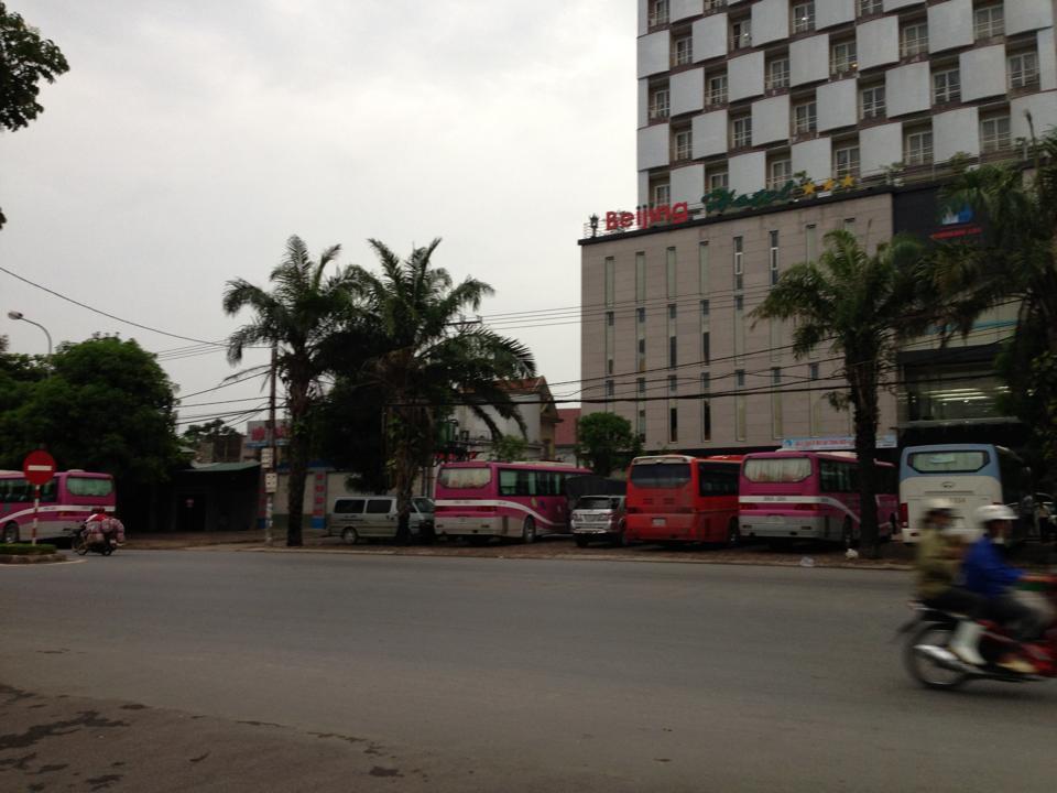Beijing Hotel Vinh Esterno foto